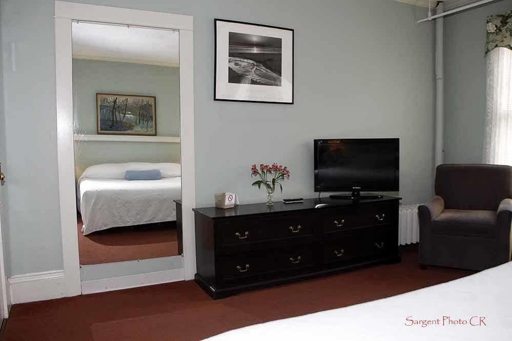 Hotel Coolidge Уайт Ривър Джънкшън Екстериор снимка